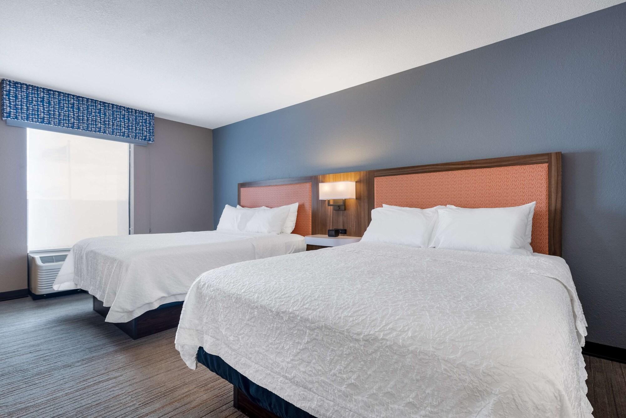 Hampton Inn Saint-Robert Exterior foto