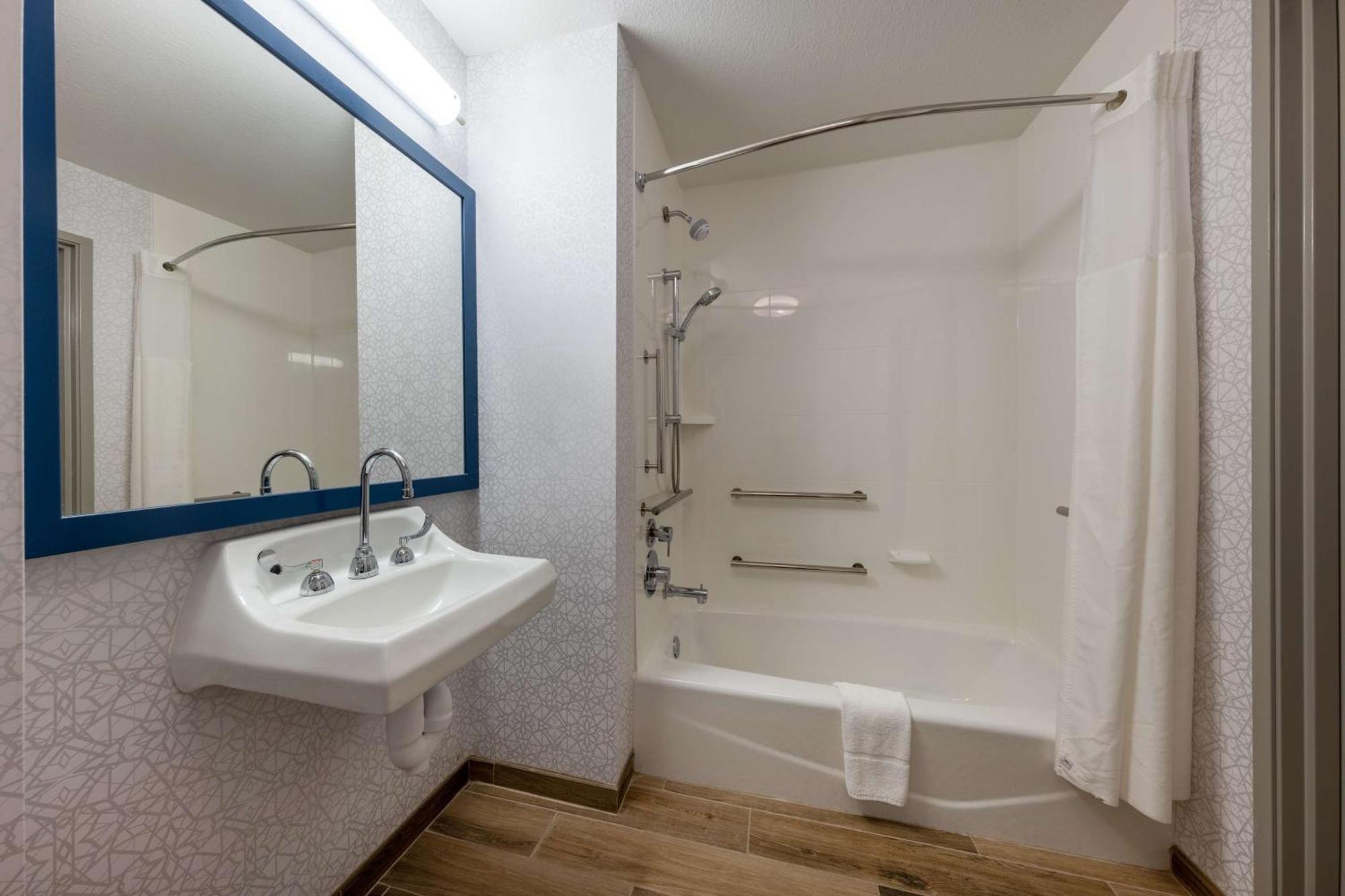 Hampton Inn Saint-Robert Exterior foto