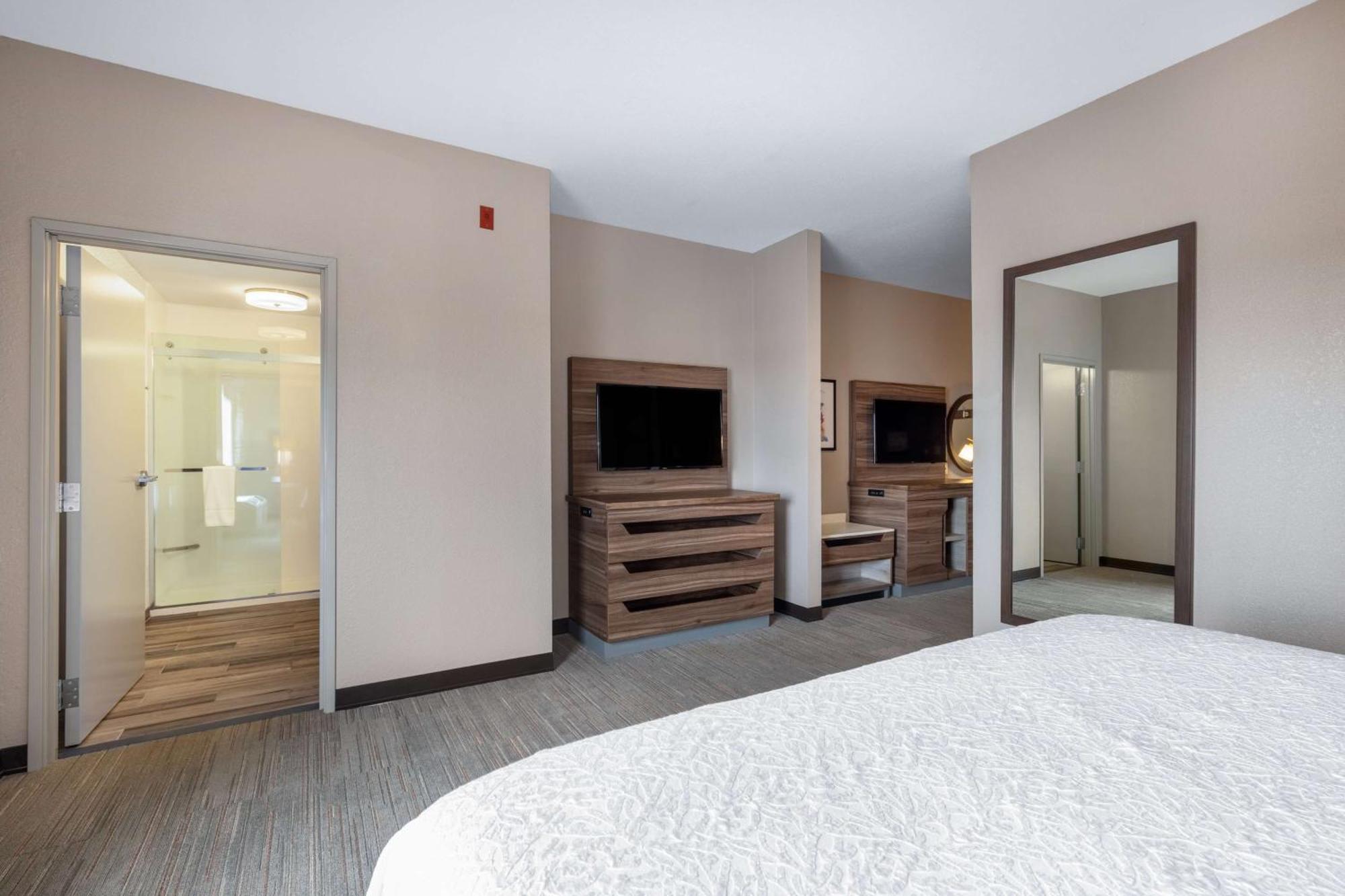 Hampton Inn Saint-Robert Exterior foto