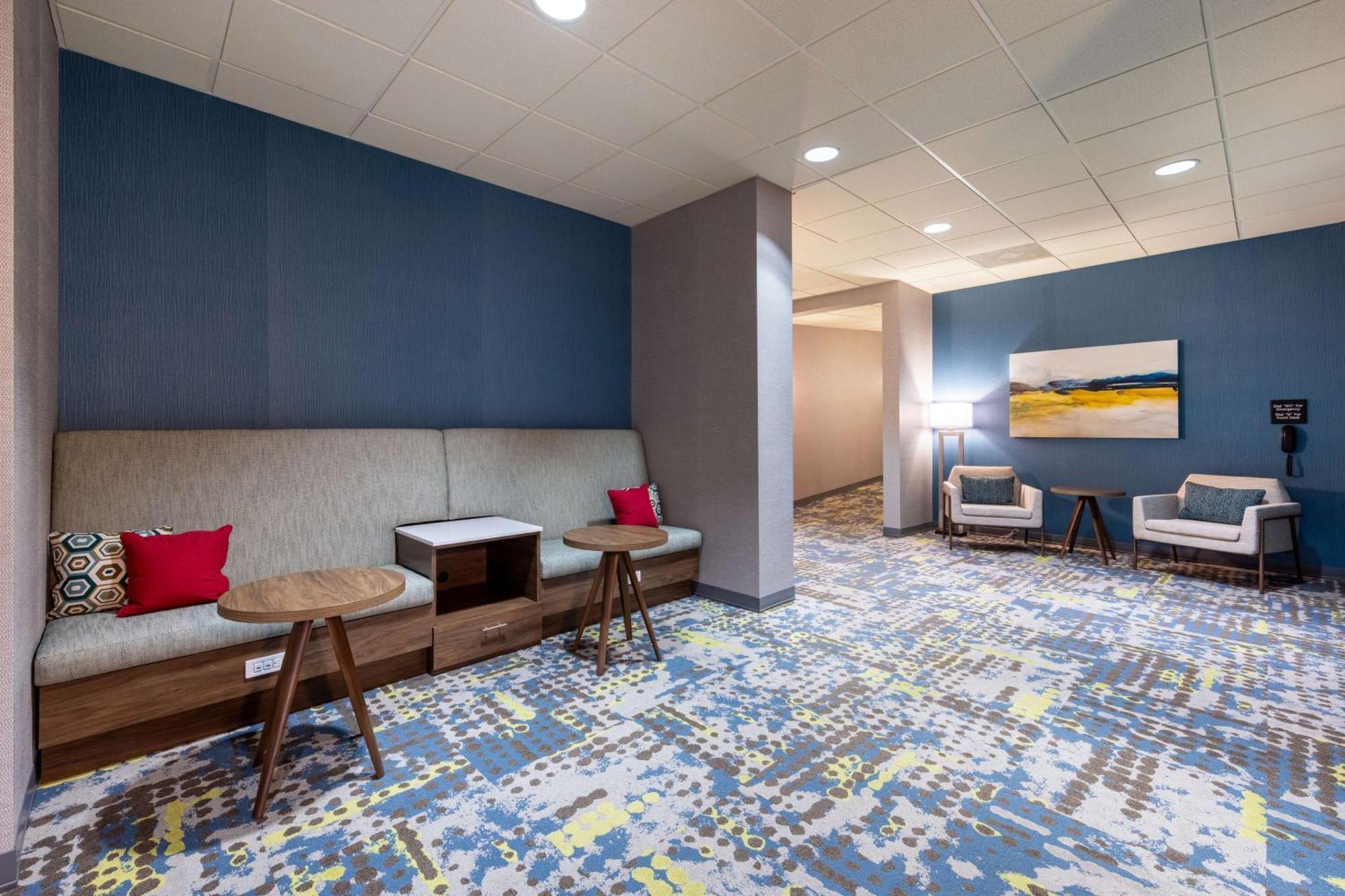 Hampton Inn Saint-Robert Exterior foto