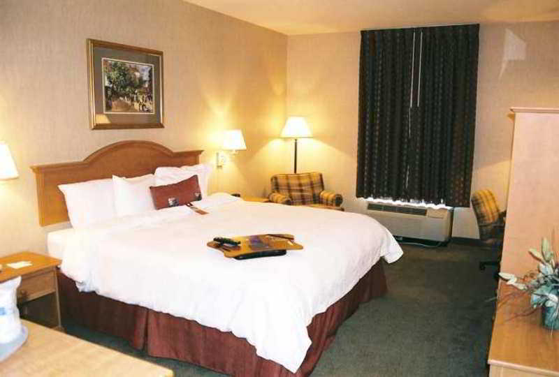 Hampton Inn Saint-Robert Zimmer foto
